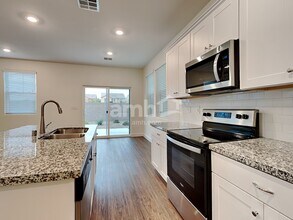 8110 Inhibition Ct in Las Vegas, NV - Building Photo - Building Photo