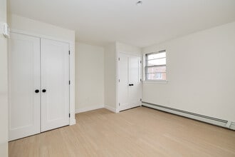 Tyson Arms Apartments in Philadelphia, PA - Foto de edificio - Interior Photo