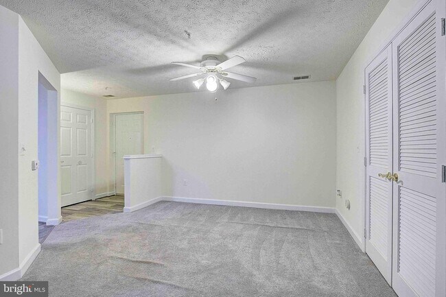 625 Admiral Dr-Unit -205 in Annapolis, MD - Building Photo - Building Photo