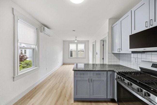 property at 42 W 47th St