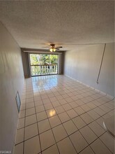 3706 Broadway, Unit 29 in Ft. Myers, FL - Foto de edificio - Building Photo