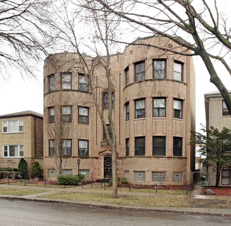 6121 N Hamilton Ave in Chicago, IL - Foto de edificio