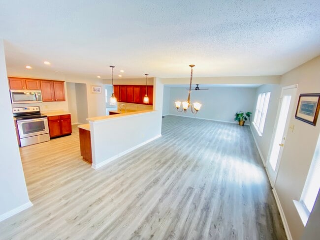 5843 Amber Ln in Indianapolis, IN - Building Photo - Building Photo