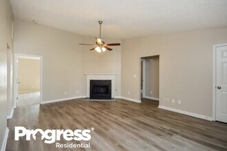405 Village Cir in Stockbridge, GA - Building Photo - Building Photo