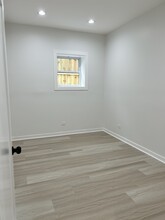 1058 N Central Park Ave in Chicago, IL - Building Photo - Building Photo