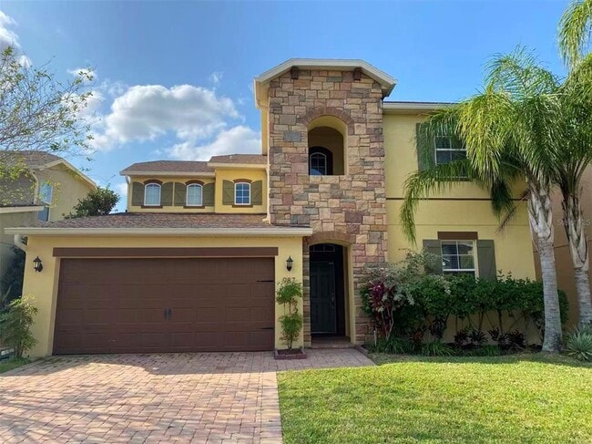 property at 987 Fountain Coin Loop