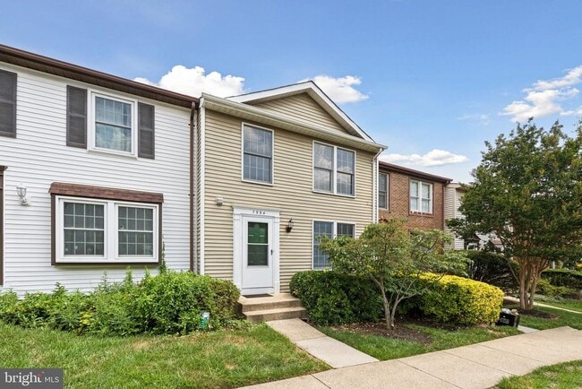 7994 Tyson Oaks Cir in Vienna, VA - Building Photo - Building Photo