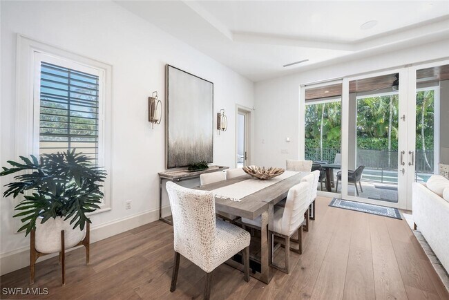 property at 1844 Alamanda Dr