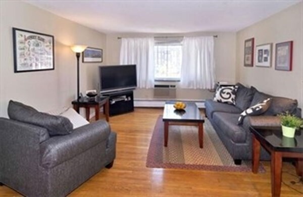 280 Corey Rd in Boston, MA - Building Photo