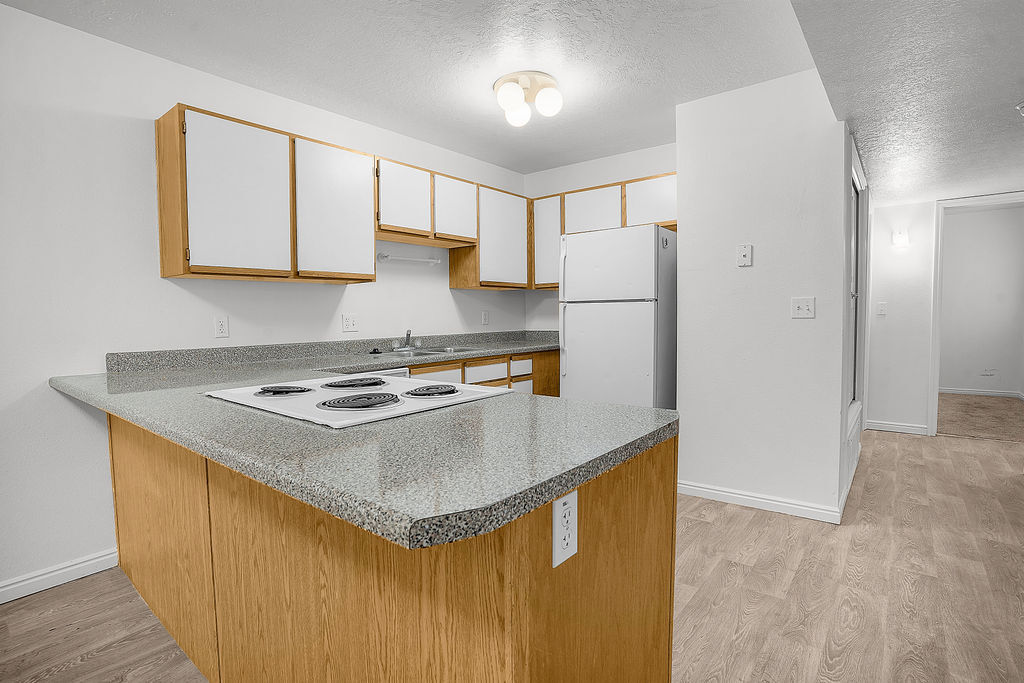 Lakeview Apartments in Tooele, UT - Foto de edificio