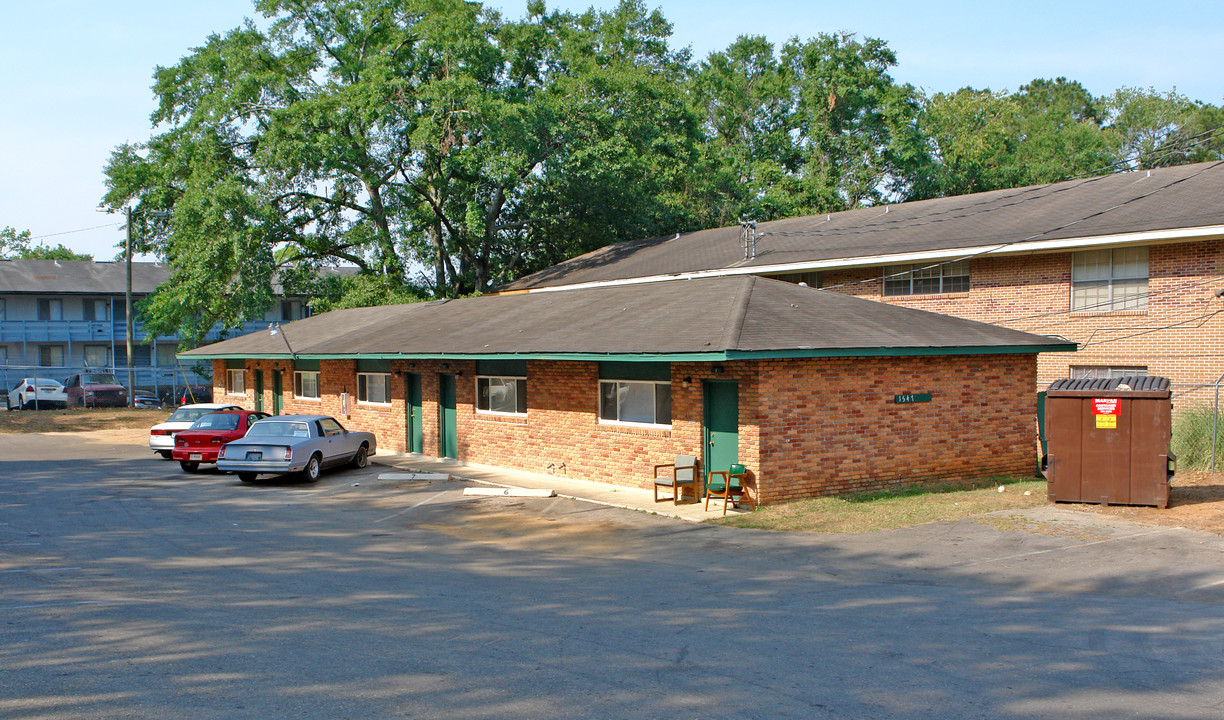 Bali Club Apartments in Tallahassee, FL - Building Photo