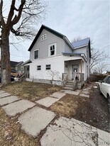 116 S Meadow St in Watertown, NY - Building Photo