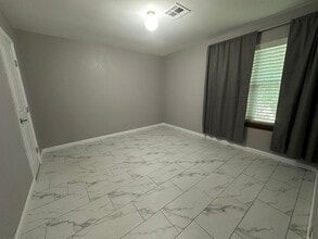 6227 S Yorktown Pl in Tulsa, OK - Building Photo - Building Photo