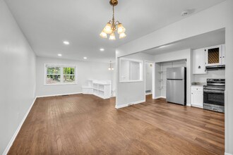 360 Round Table Rd in Athens, GA - Building Photo - Building Photo