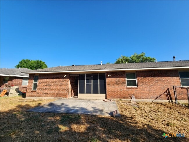 property at 1330 Summerwood Dr