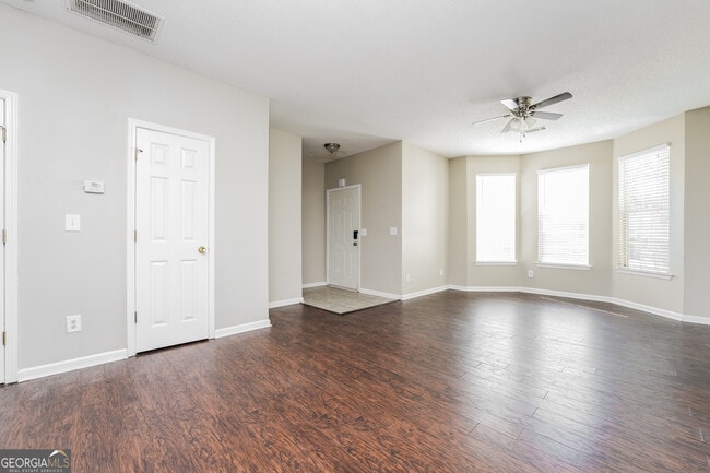 2305 Nicole Dr in Hampton, GA - Building Photo - Building Photo