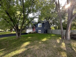 3700 Bryant Cir in Anoka, MN - Building Photo - Building Photo