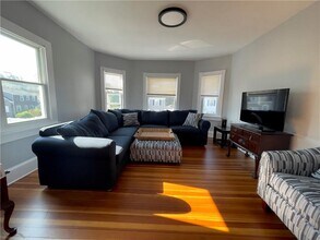 60 Berkeley Ave in Newport, RI - Building Photo - Building Photo