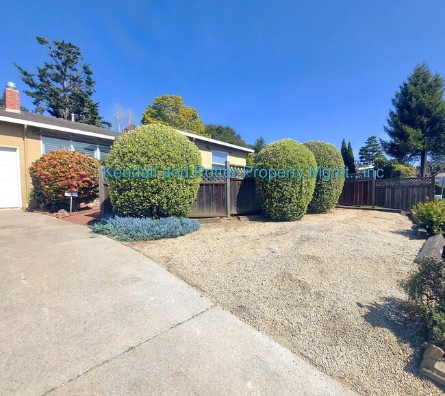 417 Clubhouse Dr in Aptos, CA - Building Photo - Building Photo