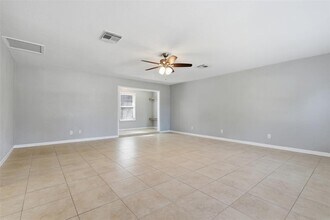 1103 Floradale Dr in Austin, TX - Building Photo - Building Photo