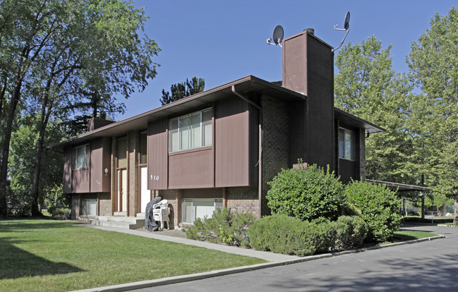 510-530 Leona Ln in Salt Lake City, UT - Building Photo - Building Photo