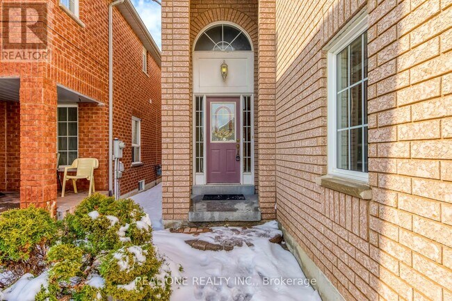 3857 Ridgepoint Way in Mississauga, ON - Building Photo - Building Photo