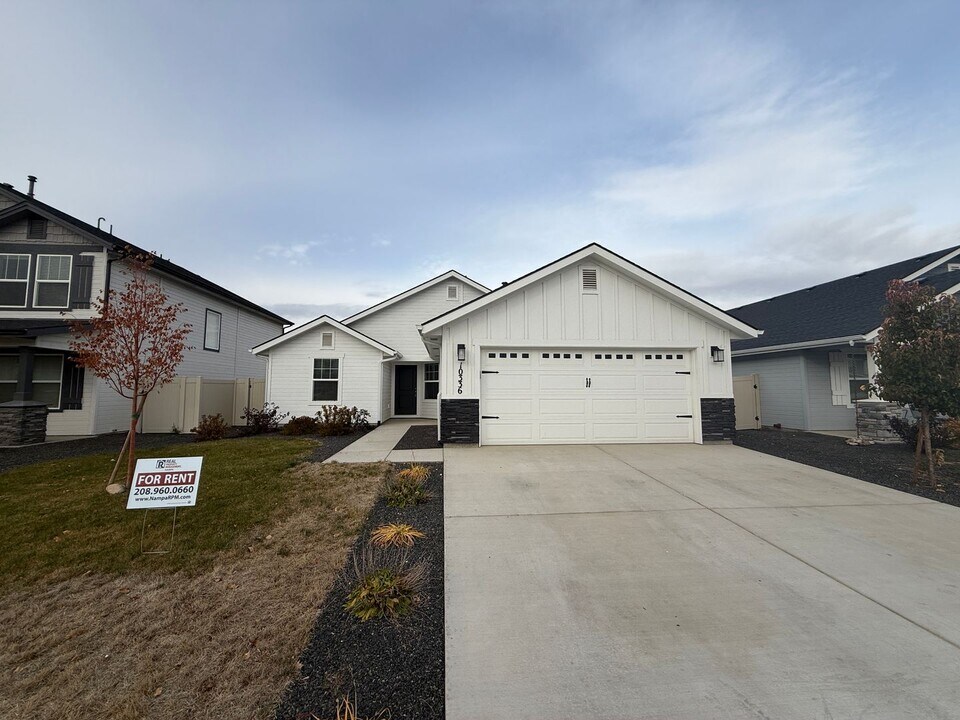 10336 Rockaway Ridge St in Nampa, ID - Building Photo