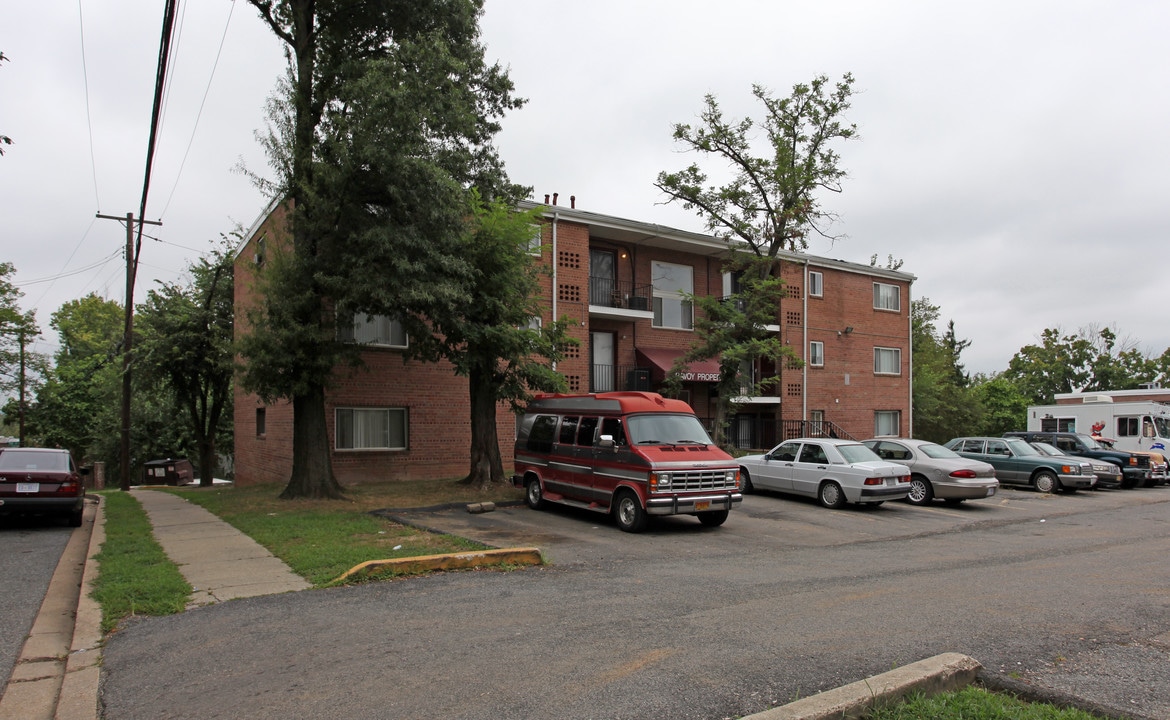 1850 U St SE in Washington, DC - Foto de edificio