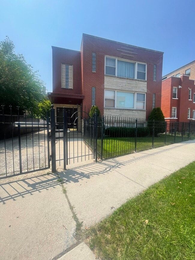 property at 7228 S Phillips Ave