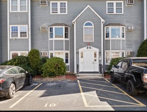 1821 Middlesex St, Unit 10 in Lowell, MA - Building Photo - Building Photo