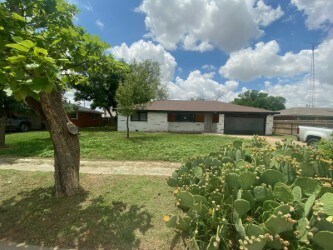 property at 623 N Gaines Ave