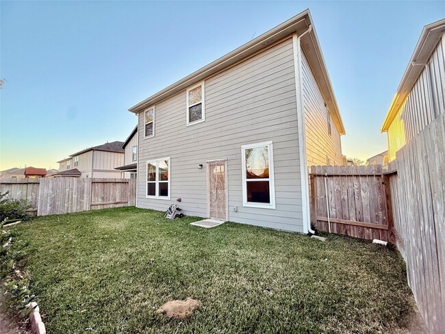 property at 24619 Applewood Crst Ln