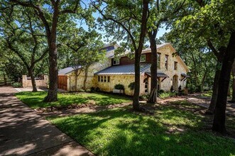 6501 Hillcrest Rd in Flower Mound, TX - Building Photo - Building Photo