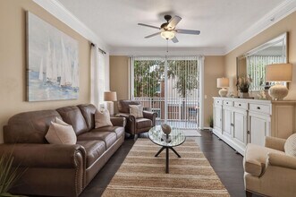 3202 Myrtlewood Cir E in Palm Beach Gardens, FL - Building Photo - Building Photo