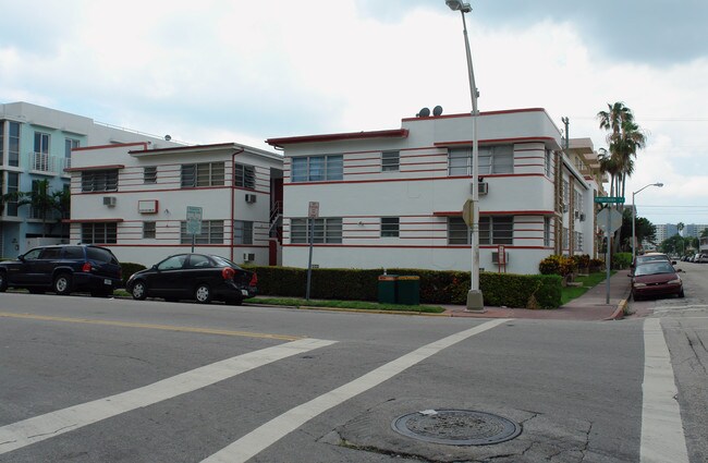 David's Deco Apartments in Miami Beach, FL - Foto de edificio - Building Photo