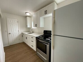 1 bed in Skyway off of Renton Ave. Easy t in Seattle, WA - Building Photo - Interior Photo