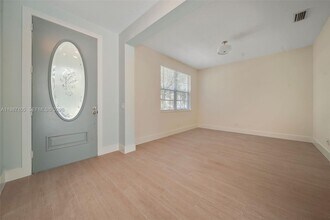 174 Satin Leaf Dr in Jupiter, FL - Building Photo - Building Photo