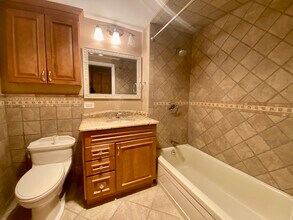 20 Stearns Rd, Unit 54 in Brookline, MA - Building Photo - Building Photo