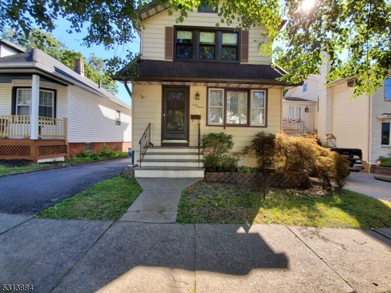 47 Hackensack Ave in Ridgefield Park, NJ - Building Photo