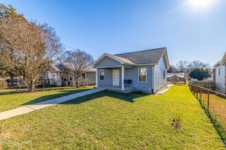 1732 Jourolman Ave, Unit 4R in Knoxville, TN - Building Photo - Building Photo