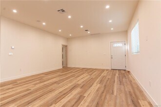 12942 Oberlin St in Sylmar, CA - Building Photo - Building Photo
