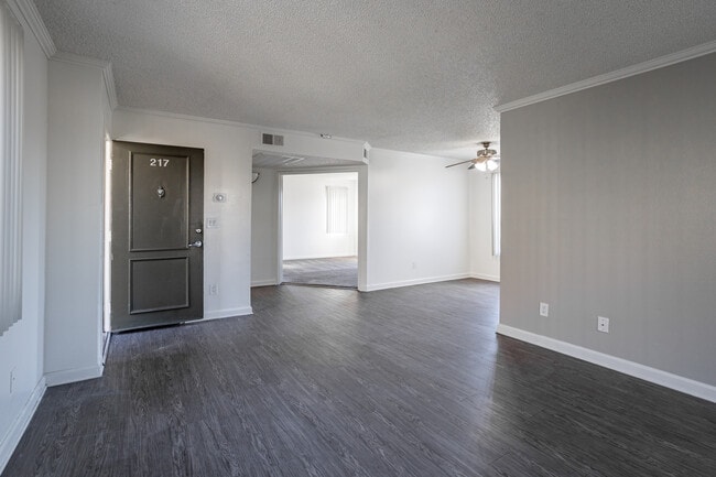 Northwood Apartments in Upland, CA - Building Photo - Interior Photo