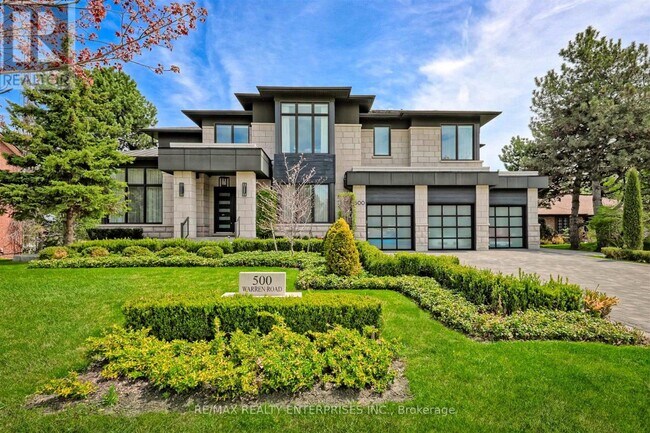 500 Warren Rd in King City, ON - Building Photo - Building Photo