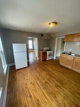 3368-3374 N Booth St 6 unit in Milwaukee, WI - Foto de edificio - Interior Photo