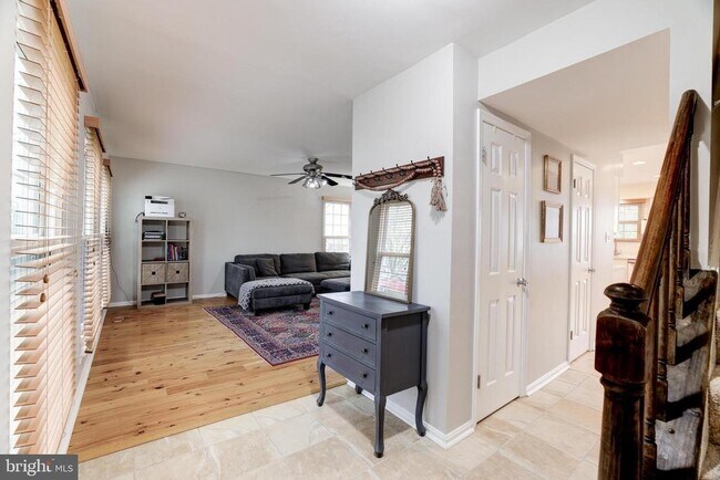 22 Newland Ct in Sterling, VA - Building Photo - Building Photo