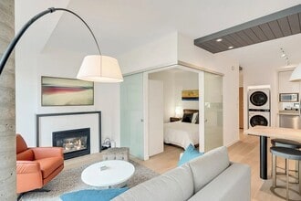 409 Swift St in Victoria, BC - Building Photo - Building Photo