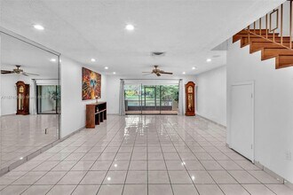 3825 Estepona Ave in Doral, FL - Building Photo - Building Photo