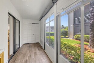 66 Capri B in Delray Beach, FL - Building Photo