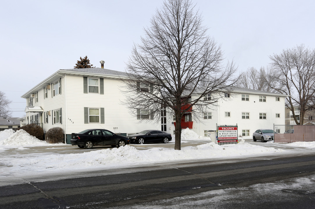 Northbrook & Ryan Drive Apartments in Bismarck, ND - Building Photo