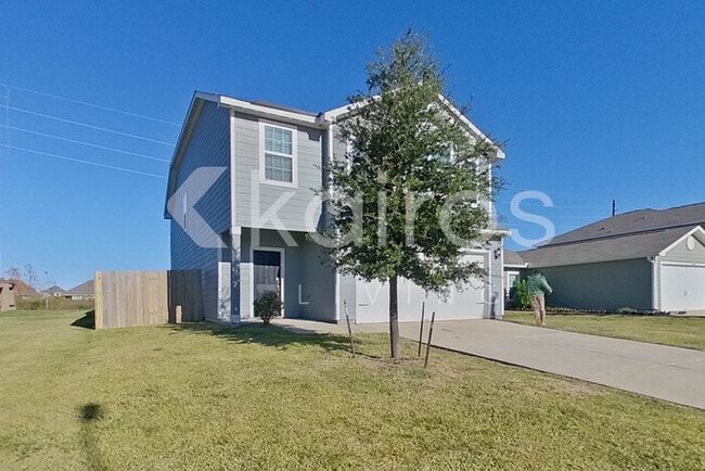 5611 Littoral Rd in Mont Belvieu, TX - Foto de edificio - Building Photo